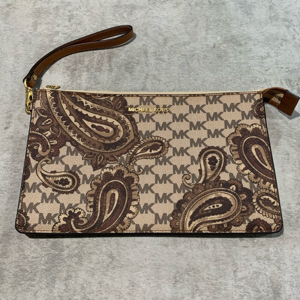 MK Wristlet